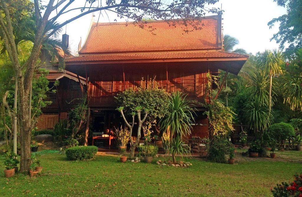Mekong Villas Pak Chom Exterior photo
